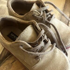 Sperry Tevin Boys Shoes size 9